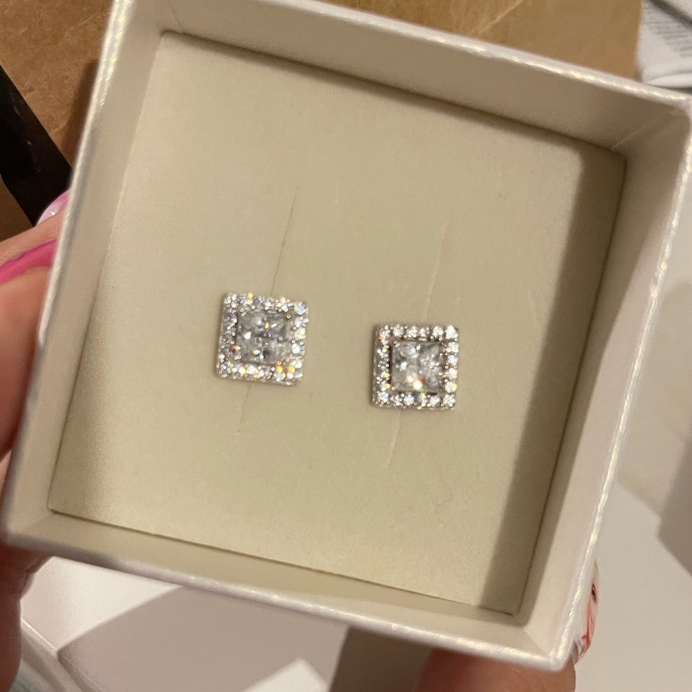 Arya earrings from Modern Gents